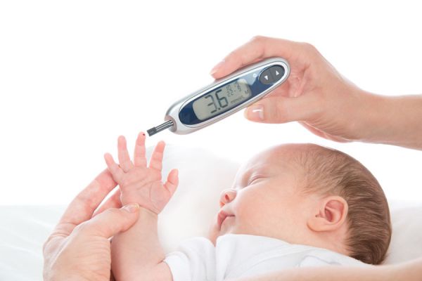 Síntomas de la Diabetes Infantil. ¿Cómo reconocerlos?. Síntomas de la Diabetes Infantil Síntomas de la Diabetes Infantil. ¿Cómo reconocerlos?. Síntomas de la Diabetes Infantil