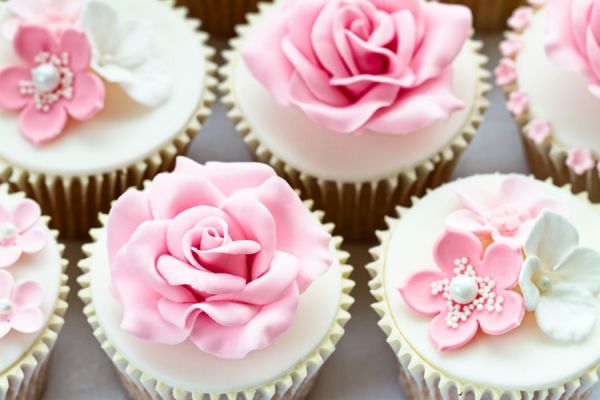 Un pastel de bodas para cada invitado Un pastel de bodas para cada invitado