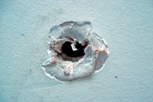 Cómo reparar una pared con enduido plástico - Video Cómo reparar una pared con enduido plástico - Video