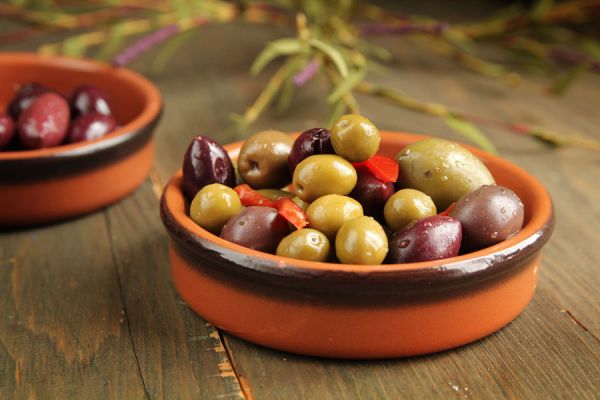Aceite de oliva virgen, extra virgen, light, diferencias. Tips para elegir un buen aceite de oliva. La calidad del aceite de oliva
