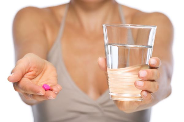 Consejos para saber cómo consumir los medicamentos. Tips para tomar medicamentos de forma segura. Cómo tomar remedios para los ojos, oidos, nasales Consejos para saber cómo consumir los medicamentos. Tips para tomar medicamentos de forma segura. Cómo tomar remedios para los ojos, oidos, nasales