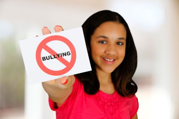 Señales para saber si mi hijo sufre de bullying. Cómo saber si mi hijo esta siendo acosado en la escuela. Mi hijo sufre acoso en la escuela Señales para saber si mi hijo sufre de bullying. Cómo saber si mi hijo esta siendo acosado en la escuela. Mi hijo sufre acoso en la escuela