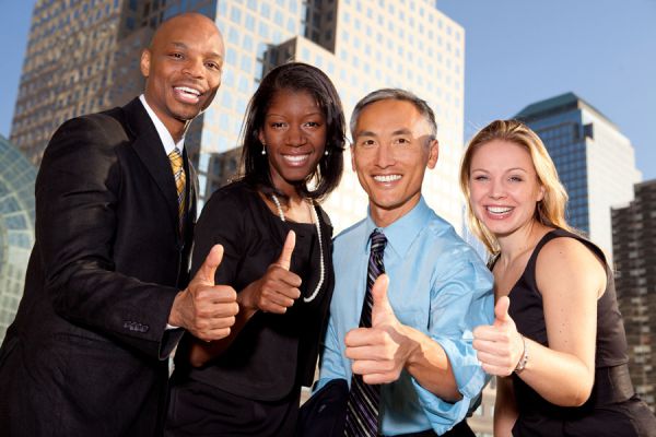 Claves para hacer negocios con personas de otras culturas. Tips para hacer negocios multiculturales. Comportamiento al hacer negocios multiculturales Claves para hacer negocios con personas de otras culturas. Tips para hacer negocios multiculturales. Comportamiento al hacer negocios multiculturales