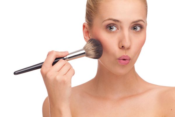 Reglas de uso del maquillaje. Guía para maquillarte como una profesional. Tips útiles para aplicar el maquillaje. 