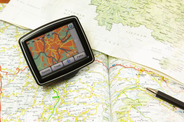 GPS y Mapa: Junto con la guías de viaje son herramientas que debe tener todo viajero