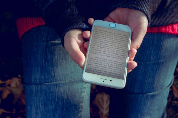 Cómo leer ebooks en un móvil. Apps para leer libros digitales en el móvil. Aplicaciones de Android para leer libros digitales en el móvil