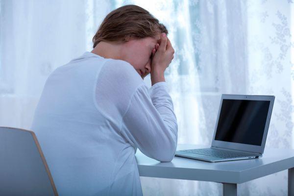 Cómo prevenir el acoso por internet. Claves para evitar el ciberacoso. Tips para prevenir casos de cyberbullying. Qué es el ciberacoso? Cómo prevenir el acoso por internet. Claves para evitar el ciberacoso. Tips para prevenir casos de cyberbullying. Qué es el ciberacoso?