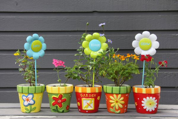 Cómo hacer macetas con objetos reciclados. Ideas para decorar macetas recicladas. Cómo crear macetas originales con objetos en desuso Cómo hacer macetas con objetos reciclados. Ideas para decorar macetas recicladas. Cómo crear macetas originales con objetos en desuso