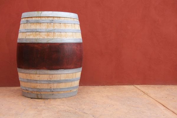Cómo preparar tintes para madera con vino. Método para teñir madera con vino. Cómo teñir madera con tintes naturales. Teñir muebles de madera con vino Cómo preparar tintes para madera con vino. Método para teñir madera con vino. Cómo teñir madera con tintes naturales. Teñir muebles de madera con vino