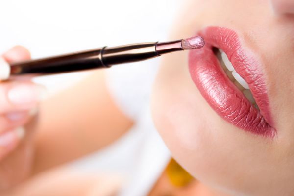 4 pasos para tener labios sexis. Cómo lucir labios más sexis. Guía para tener labios sensuales. Tips para mejorar los labios