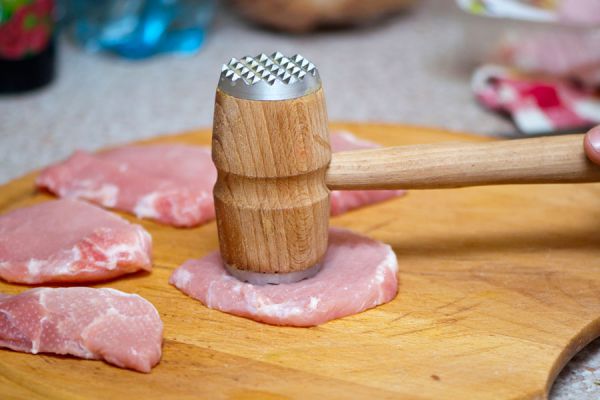 Técnicas para hacer carnes tiernas y jugosas. Ingredientes para tiernizar carnes. Cómo tiernizar carnes con leche