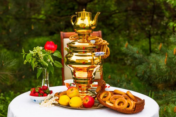Ingredientes para preparar té ruso. Guía para preparar un té ruso.