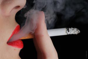 Cómo eliminar el olor a cigarrillo de los ambientes