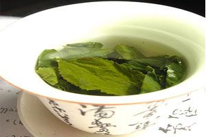 Cómo aromatizar y endulzar el té