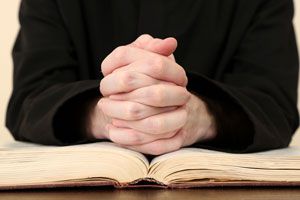 ¿Cual es la mejor manera de rezar? Algunos detalles sobre el significado de rezar. Aprende a rezar correctamente