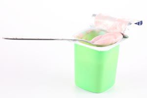 Cómo eliminar manchas de yogur