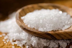 Cómo hacer una rutina de belleza con sal