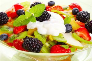 Cómo Servir la Ensalada de Frutas