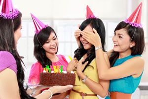 Guía para organizar una fiesta sorpresa. Tips para la organización de una fiesta sorpresa. Qué tener en cuenta al organizar una fiesta sorpresa?