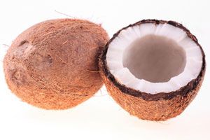 Beneficios del Agua de Coco para la Piel
