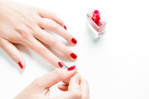 Cómo pintar las uñas en degradado