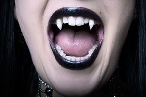Cómo reconocer a un amigo vampiro. Características de los vampiros emocionales. Cómo identificar a un vampiro emocional. Qué es un vampiro emocional?