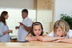 Cómo superar un divorcio con niños. Claves para actuar frente a los niños durante un divorcio. Cómo educar a los niños en un divorcio.