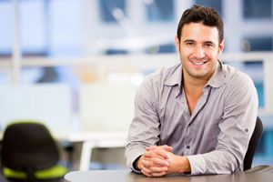 Tips para cuidar tu imagen profesional. Claves para conservar una buena imagen personal. La importancia de una buena imagen personal en los negocios Tips para cuidar tu imagen profesional. Claves para conservar una buena imagen personal. La importancia de una buena imagen personal en los negocios