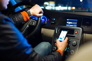 Apps útiles para conductores. Aplicaciones sobre coches para iphone. Las mejores aplicaciones útiles para conductores.