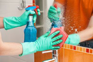 10 trucos para limpiar el hogar. Trucos de limpieza para el hogar. Tips para limpiar las superficies del hogar