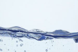 Cambia los hábitos de uso del agua para evitar el despilfarro