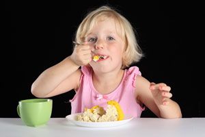 Alimentos que pueden hacerle daño a tu bebé Alimentos que pueden hacerle daño a tu bebé