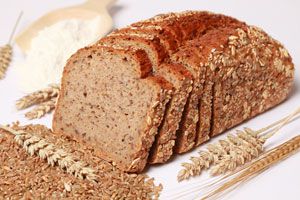 4 recetas para hacer pan sin harina. Cómo preparar pan casero sin harina de trigo. Recetas para hacer panes sin usar harina.